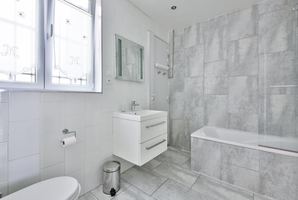 Two-Bedroom Apartment Champs-Elysées Paris Extérieur photo